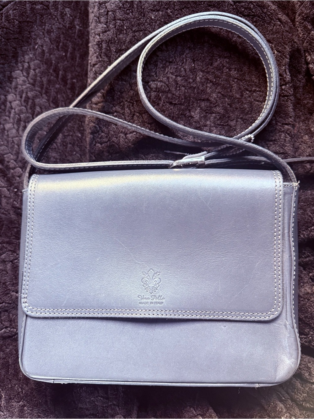 Vera Pelle Light Silver Leather Crossbody Bag